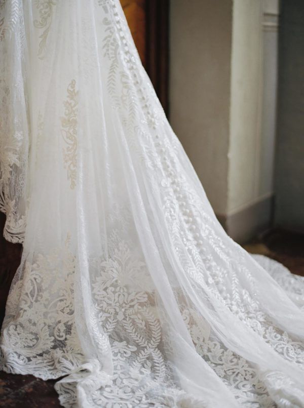Elegant Villa Cetinale Wedding Flower Aisle 027