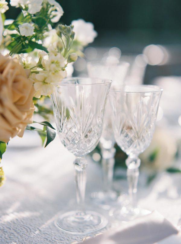 Elegant Villa Cetinale Wedding Flower Aisle 010