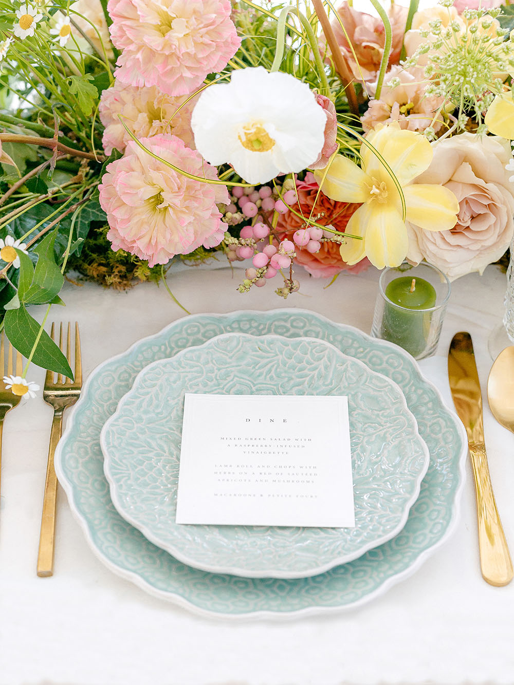 Wild Winding Florals Havana Color Palette