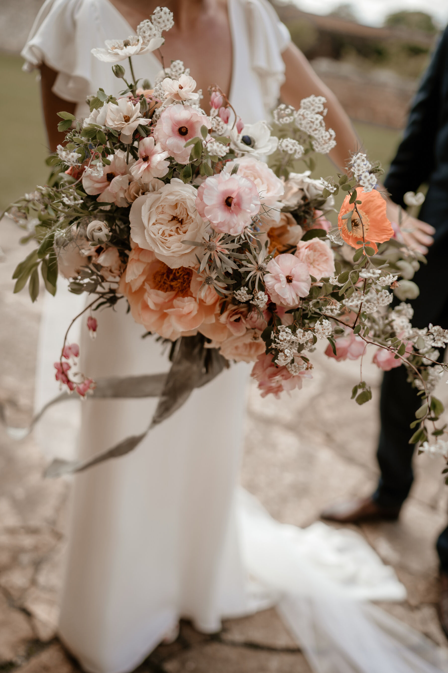 Beautiful oversized Spring wedding bouquet