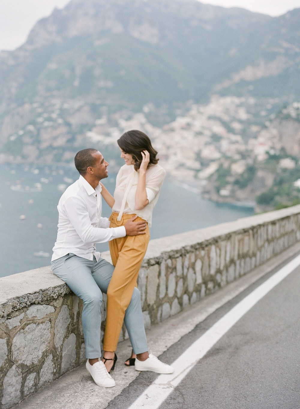 Amalfi coastline photo with the newlyweds