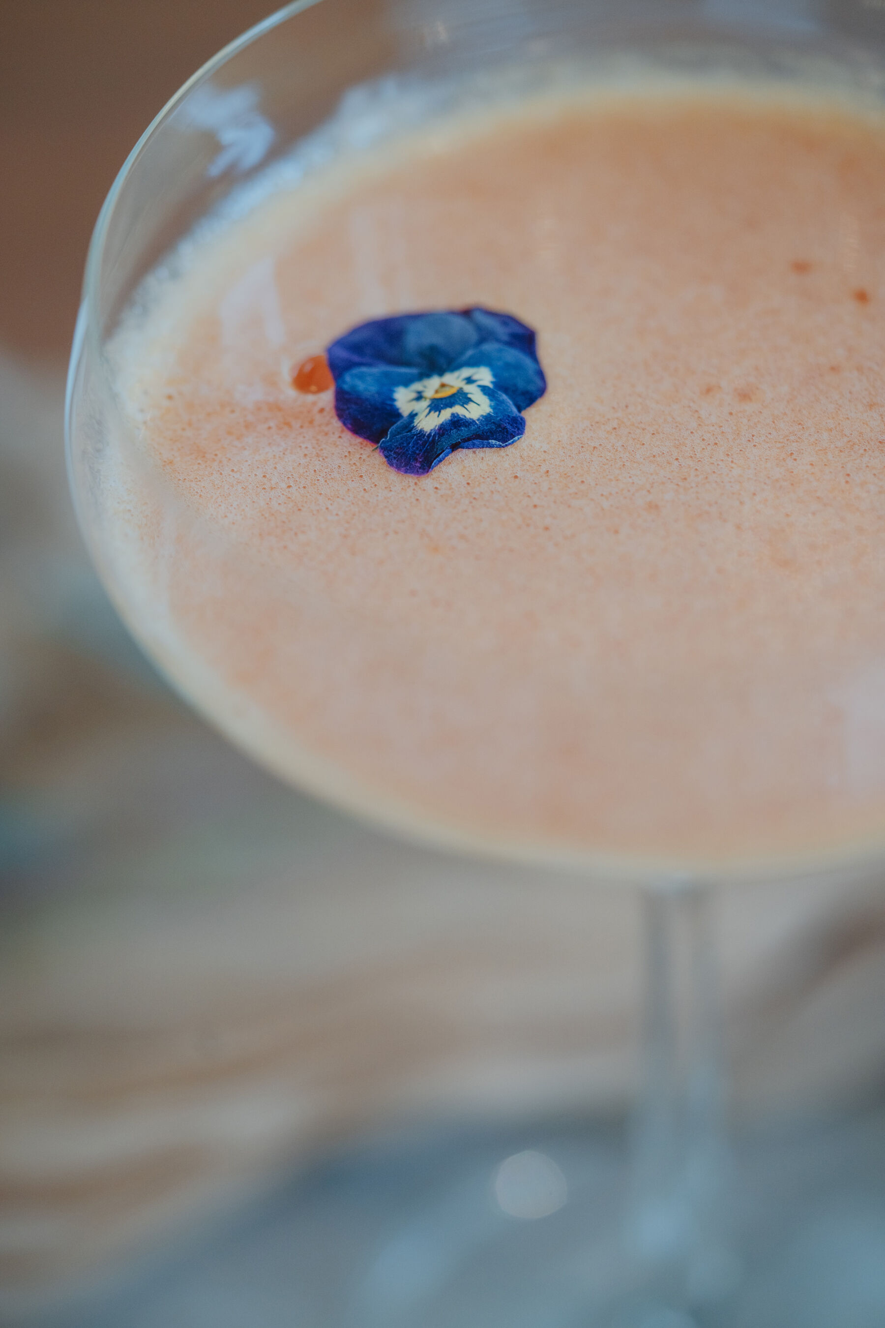 How to Create a Beautiful Sustainable Wedding on a Small Budget, with 41 Portland Place, London 34 Wedding mocktail with a floating flower