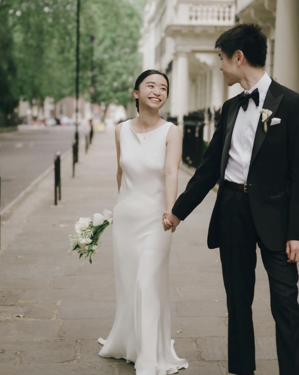 Andrea Hawkes Bridal: Six Reasons All Brides Need This British Designer On Their Radar 10 Andrea Hawkes Wedding Dress 3