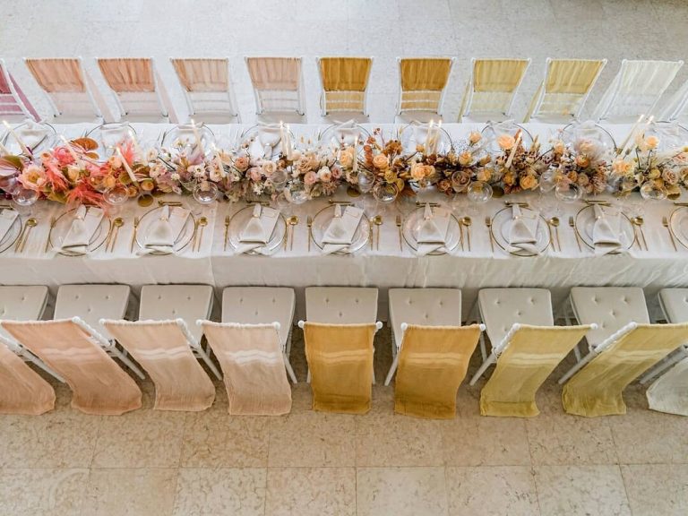 Bold Summer Tablescapes Color Loving Couples