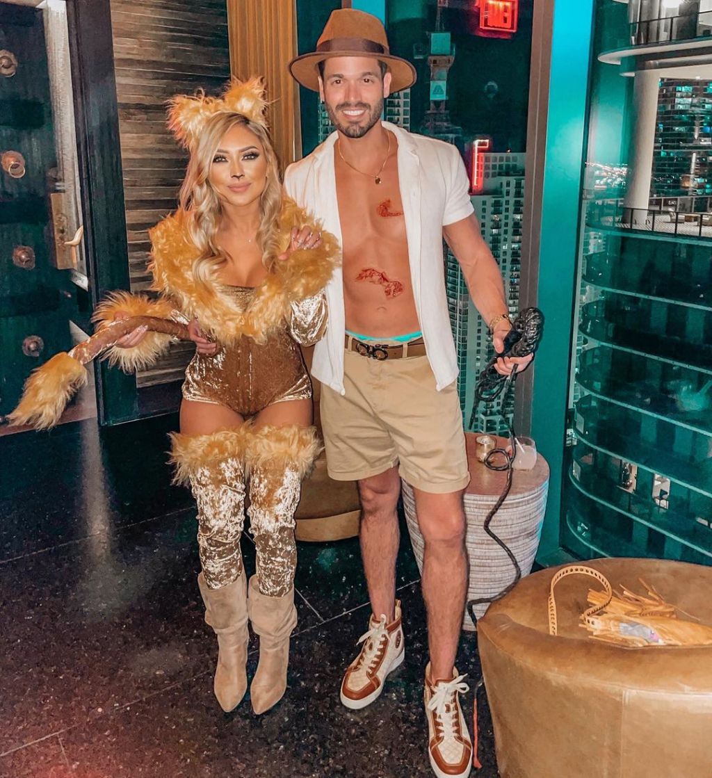 lion and tamer best sexy couples Halloween costumes idea