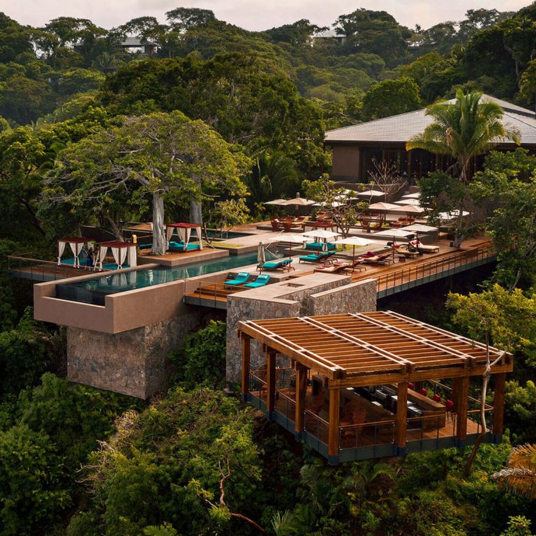 Unveiling the 10 Most Luxurious Honeymoon Resorts