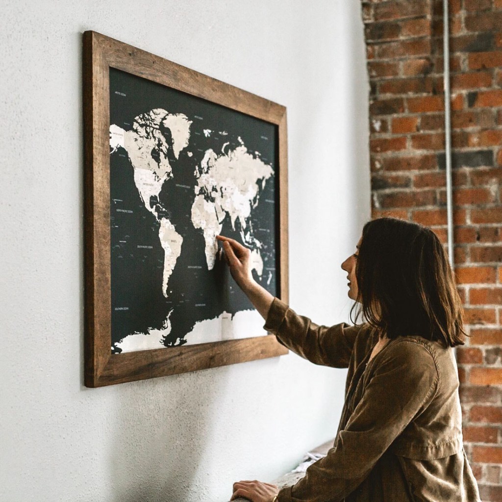 push pin world map best Christmas gifts for couples who have everything
