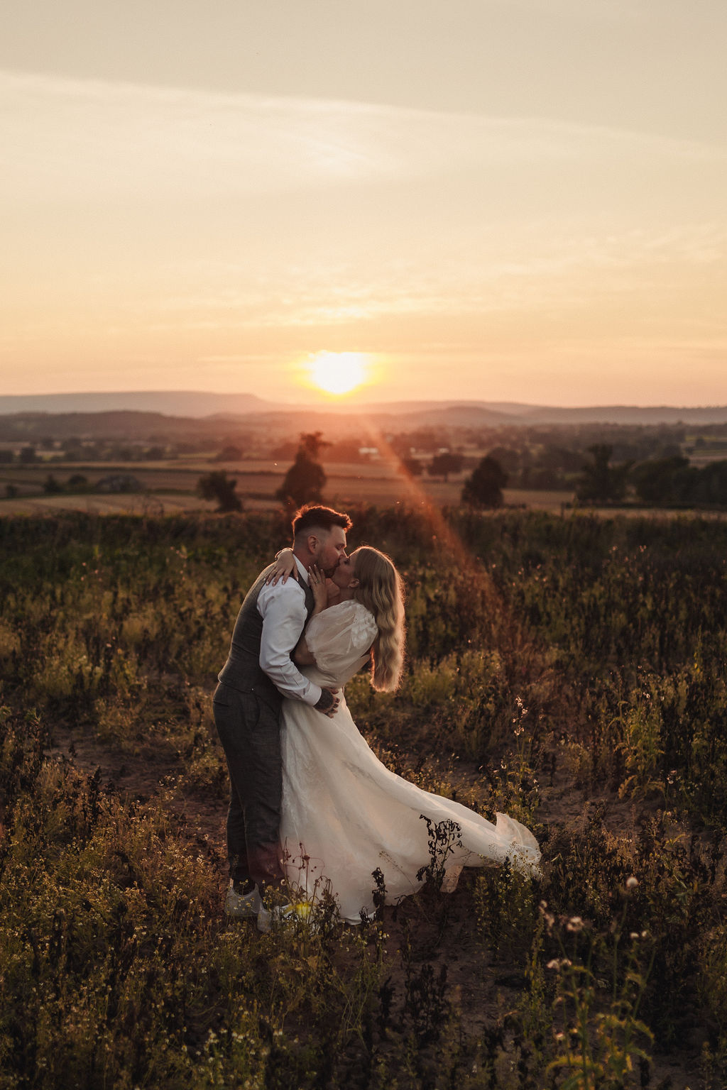 Discover the Magic of Dewsall Court at Their Exclusive, By Appointment Only Open House, 26th-27th April 27 ST Modern Edgy Dewsall Court Romantic Wedding Chamberlins London Surrey Wedding Photography 138
